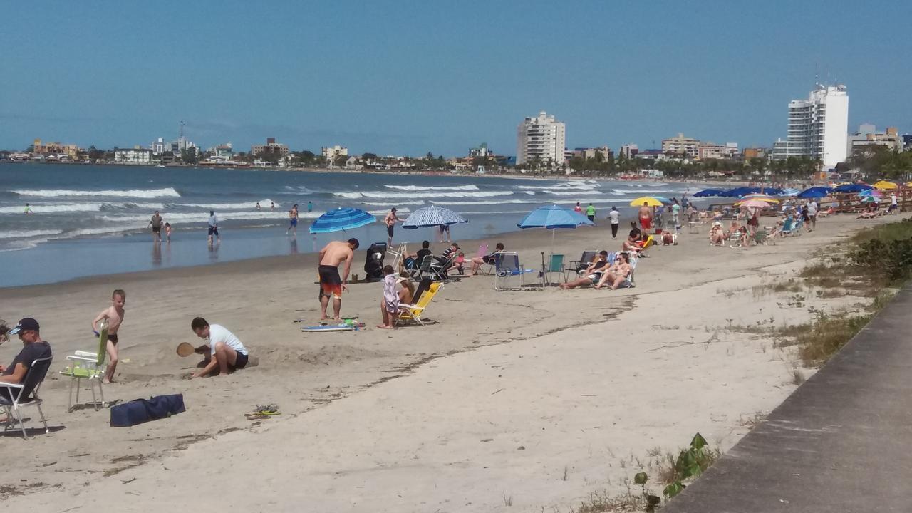 Praia Com Conforto Guaratuba Exterior photo